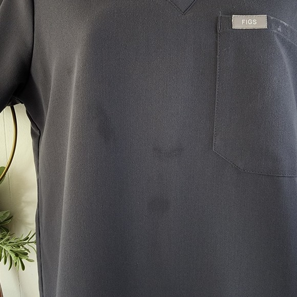 FIGS Catarina One-Pocket Scrub Top Graphite Size Small - Picture 7 of 10